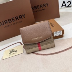BURBERRY バーバリー 2024SS この春夏注目すべき 二つ折り財布