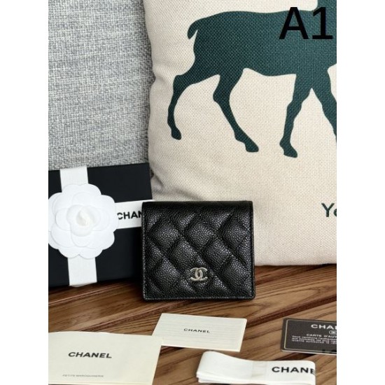 CHANEL シャネル 2024SS 雑誌も街も人気アイテム 二つ折り財布 CHANEL シャネル 2024SS 雑誌も街も人気アイテム 二つ折り財布