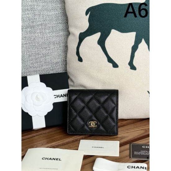CHANEL シャネル 2024SS 雑誌も街も人気アイテム 二つ折り財布 CHANEL シャネル 2024SS 雑誌も街も人気アイテム 二つ折り財布