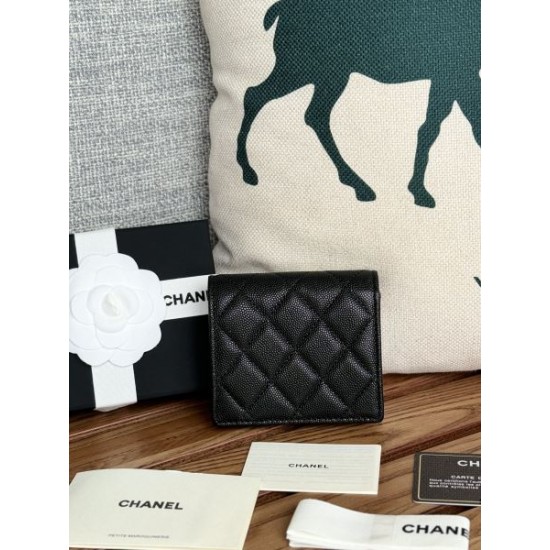 CHANEL シャネル 2024SS 雑誌も街も人気アイテム 二つ折り財布 CHANEL シャネル 2024SS 雑誌も街も人気アイテム 二つ折り財布