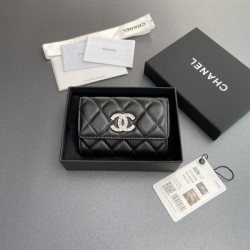 CHANEL シャネル 2024SS 遊び心が溢れるアイテム カードケース