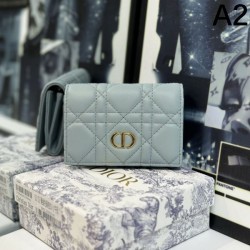 DIOR ディオール 2024SS 素敵な夏の定番アイテム 二つ折り財布