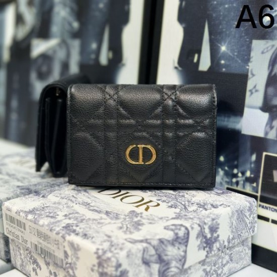 DIOR ディオール 2024SS 素敵な夏の定番アイテム 二つ折り財布 DIOR ディオール 2024SS 素敵な夏の定番アイテム 二つ折り財布