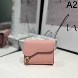 DIOR ディオール 2024SS お目立ち度の高い新品 三つ折り財布