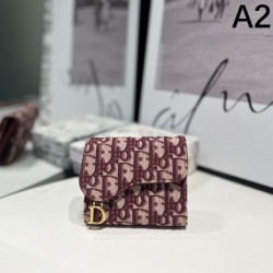 DIOR ディオール 2024SS 夏らしく爽やかな印象 三つ折り財布