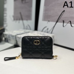 DIOR ディオール 2024SS 新作セール価格でゲット カードケース