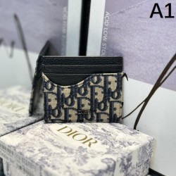 DIOR ディオール 2024SS 一番注目されている商品 カードケース