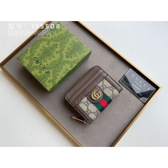 GUCCI グッチ 2024SS ファッション感度の高い カードケース GUCCI グッチ 2024SS ファッション感度の高い カードケース
