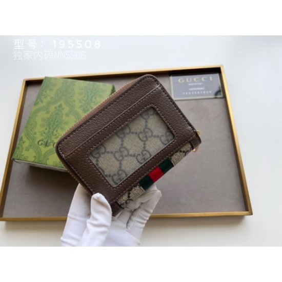GUCCI グッチ 2024SS ファッション感度の高い カードケース GUCCI グッチ 2024SS ファッション感度の高い カードケース