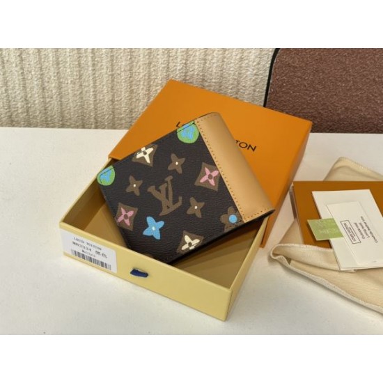 LOUIS VUITTON ルイヴィトン 2024SS 新価格で登場! 二つ折り財布 LOUIS VUITTON ルイヴィトン 2024SS 新価格で登場! 二つ折り財布