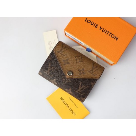 LOUIS VUITTON ルイヴィトン 2024SS 夏らしい色味 三つ折り財布 LOUIS VUITTON ルイヴィトン 2024SS 夏らしい色味 三つ折り財布