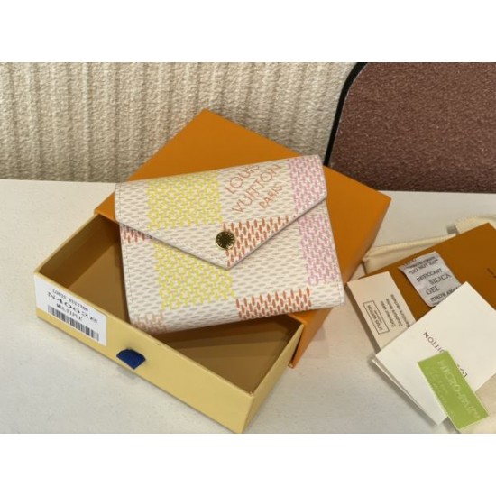 LOUIS VUITTON ルイヴィトン 2024SS 限定デザイン 三つ折り財布 LOUIS VUITTON ルイヴィトン 2024SS 限定デザイン 三つ折り財布