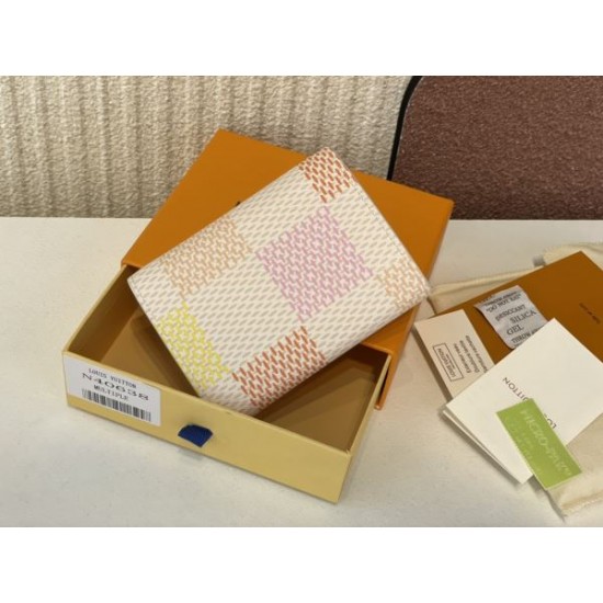 LOUIS VUITTON ルイヴィトン 2024SS 限定デザイン 三つ折り財布 LOUIS VUITTON ルイヴィトン 2024SS 限定デザイン 三つ折り財布