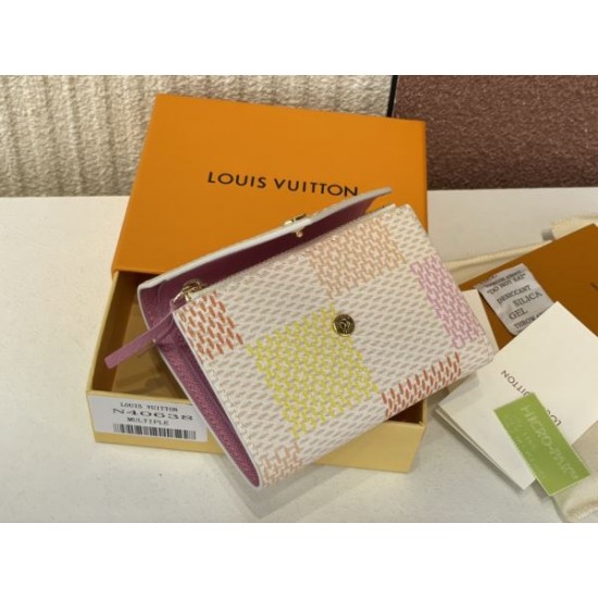 LOUIS VUITTON ルイヴィトン 2024SS 限定デザイン 三つ折り財布 LOUIS VUITTON ルイヴィトン 2024SS 限定デザイン 三つ折り財布