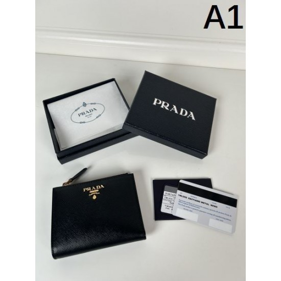 PRADA プラダ 2024SS 夏季日本未入荷カラー 二つ折り財布 PRADA プラダ 2024SS 夏季日本未入荷カラー 二つ折り財布