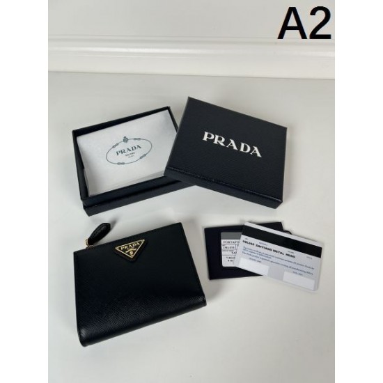 PRADA プラダ 2024SS 夏季日本未入荷カラー 二つ折り財布 PRADA プラダ 2024SS 夏季日本未入荷カラー 二つ折り財布