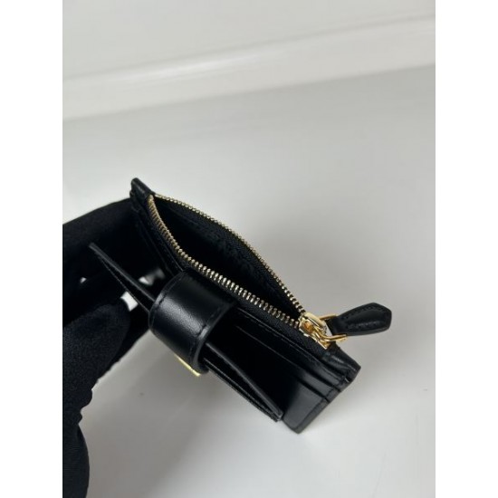 PRADA プラダ 2024SS 今年の夏はこれで決まり カードケース PRADA プラダ 2024SS 今年の夏はこれで決まり カードケース