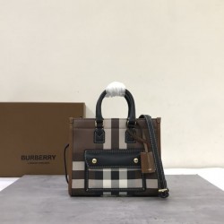 2024SS 累積売上総額第１位 BURBERRY バーバリー トートバッグ