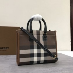 2024SS 累積売上総額第１位 BURBERRY バーバリー トートバッグ
