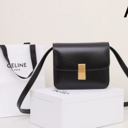 2024SS 相性抜群のコンビ CELINE セリーヌ ショルダーバッグ