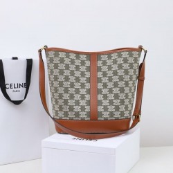 2024SS 雑誌も街も人気アイテム CELINE セリーヌ トートバッグ