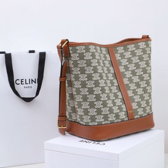 2024SS 雑誌も街も人気アイテム CELINE セリーヌ トートバッグ 2024SS 雑誌も街も人気アイテム CELINE セリーヌ トートバッグ
