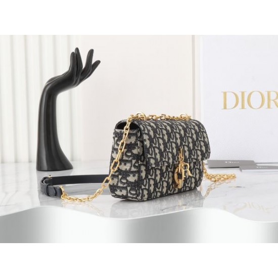 2024SS 夏物新作入手困難 DIOR ディオール ショルダーバッグ 2024SS 夏物新作入手困難 DIOR ディオール ショルダーバッグ