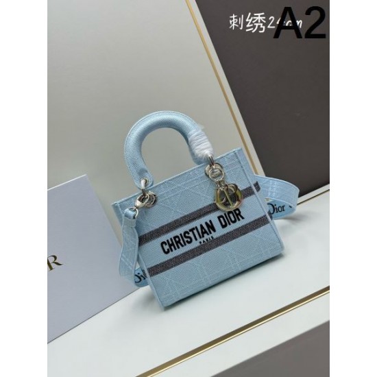 2024SS 可愛い完売確実 大人気 DIOR ディオール トートバッグ 2024SS 可愛い完売確実 大人気 DIOR ディオール トートバッグ