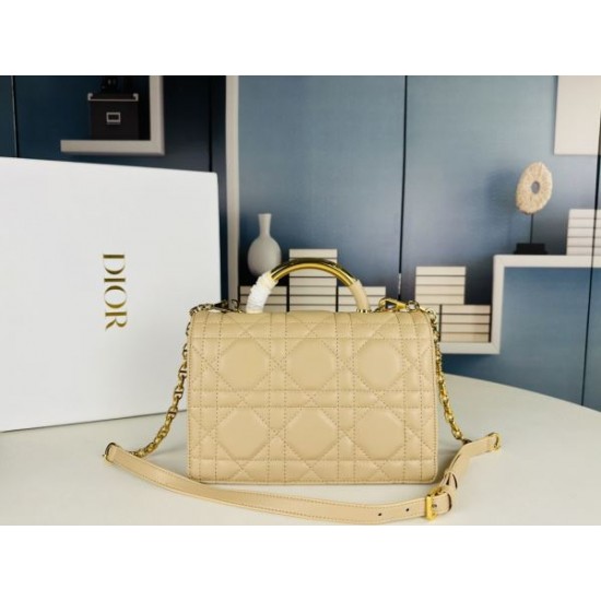 2024SS 完売次第終了早い者勝ち DIOR ディオール トートバッグ 2024SS 完売次第終了早い者勝ち DIOR ディオール トートバッグ