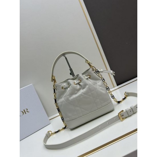 2024SS 大注目国内完売数量限定 DIOR ディオール トートバッグ 2024SS 大注目国内完売数量限定 DIOR ディオール トートバッグ
