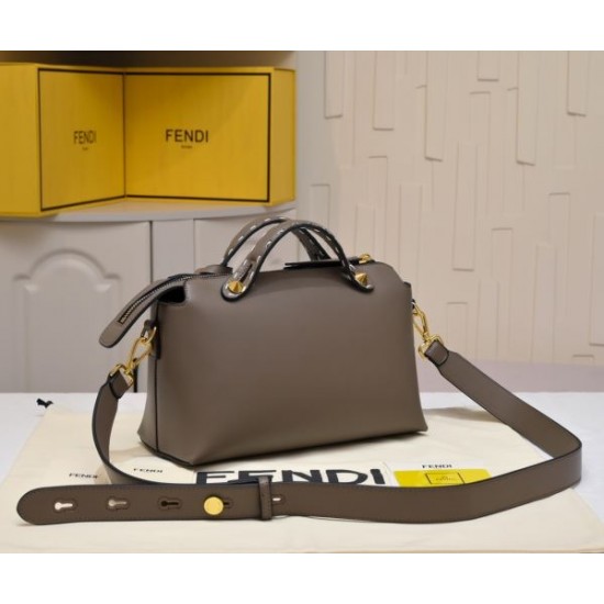 2024SS 一番注目されている商品 FENDI フェンデイ トートバッグ 2024SS 一番注目されている商品 FENDI フェンデイ トートバッグ