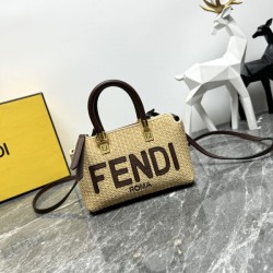 2024SS ファッション感度の高い FENDI フェンデイ トートバッグ