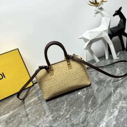2024SS ファッション感度の高い FENDI フェンデイ トートバッグ