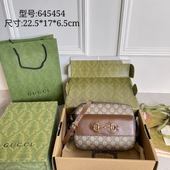 2024SS 春夏の必需アイテム GUCCI グッチ ショルダーバッグ 2024SS 春夏の必需アイテム GUCCI グッチ ショルダーバッグ