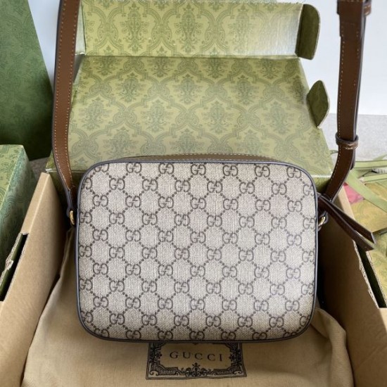 2024SS 春夏の必需アイテム GUCCI グッチ ショルダーバッグ 2024SS 春夏の必需アイテム GUCCI グッチ ショルダーバッグ