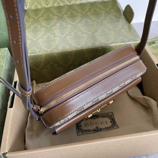 2024SS 春夏の必需アイテム GUCCI グッチ ショルダーバッグ 2024SS 春夏の必需アイテム GUCCI グッチ ショルダーバッグ