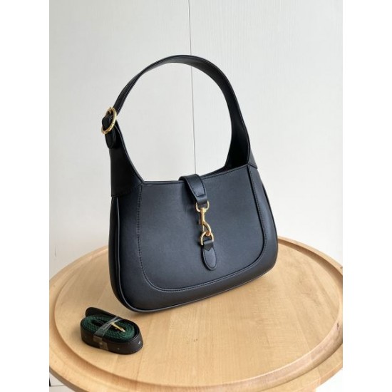 2024SS 希少!取り扱い店舗限定 FENDI フェンデイ トートバッグ 2024SS 希少!取り扱い店舗限定 FENDI フェンデイ トートバッグ