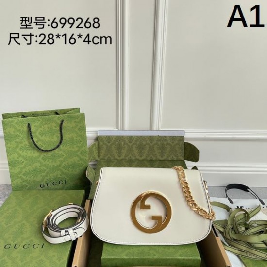 2024SS この時季だからお買い得 FENDI フェンデイ トートバッグ 2024SS この時季だからお買い得 FENDI フェンデイ トートバッグ
