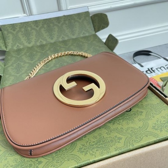 2024SS この時季だからお買い得 FENDI フェンデイ トートバッグ 2024SS この時季だからお買い得 FENDI フェンデイ トートバッグ