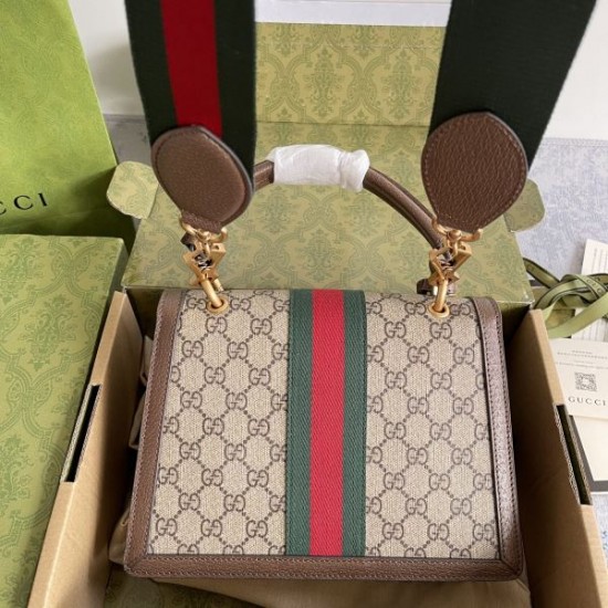 2024SS 一番注目されている商品 FENDI フェンデイ トートバッグ