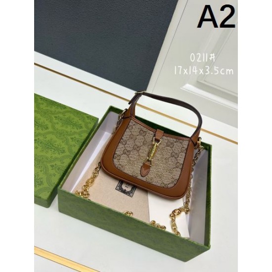 2024SS ファッション感度の高い FENDI フェンデイ トートバッグ