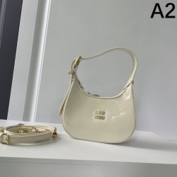 2024SS 個性を表現する MIU MIU ミュウミュウ トートバッグ