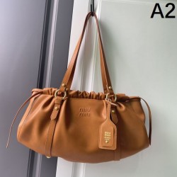 2024SS 春夏の定番新品 MIU MIU ミュウミュウ トートバッグ