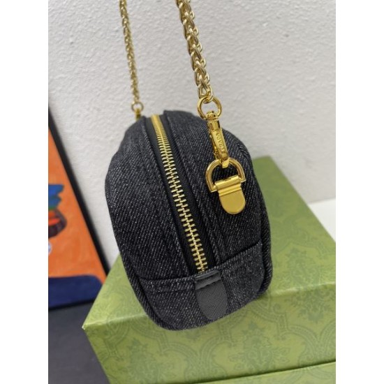 2024SS 今夏も絶対に流行る PRADA プラダ ショルダーバッグ