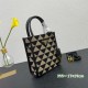 2024SS 上級者すぎる着こなし PRADA プラダ トートバッグ