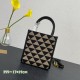 2024SS 上級者すぎる着こなし PRADA プラダ トートバッグ