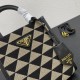 2024SS 上級者すぎる着こなし PRADA プラダ トートバッグ