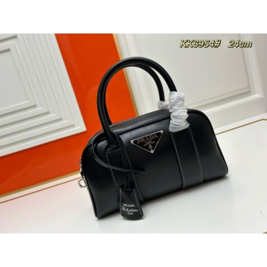 2024SS 大人買いする方も多い PRADA プラダ トートバッグ