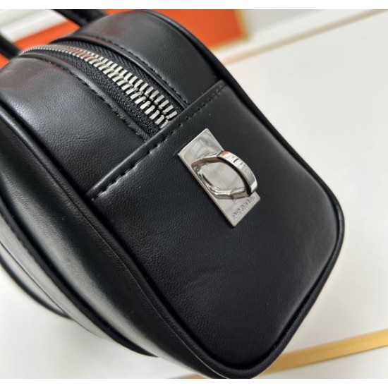 2024SS 大人買いする方も多い PRADA プラダ トートバッグ