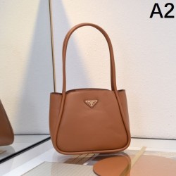 2024SS 春夏新作完売雑誌掲載 PRADA プラダ トートバッグ